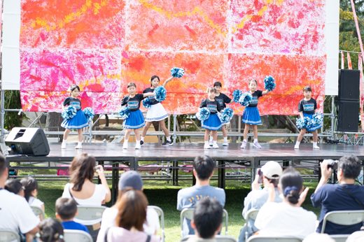 舞台と客席をつなぐ